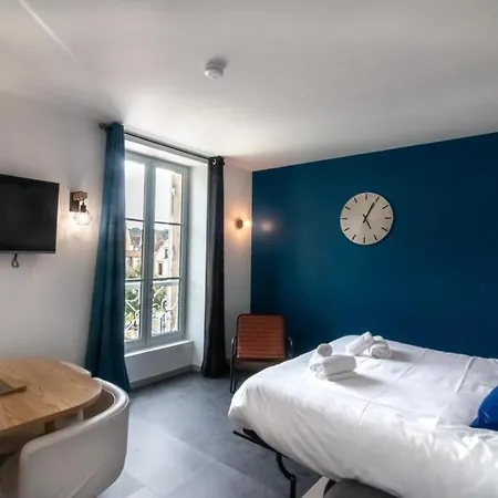 Sarlatitude, & Climatises アパート *